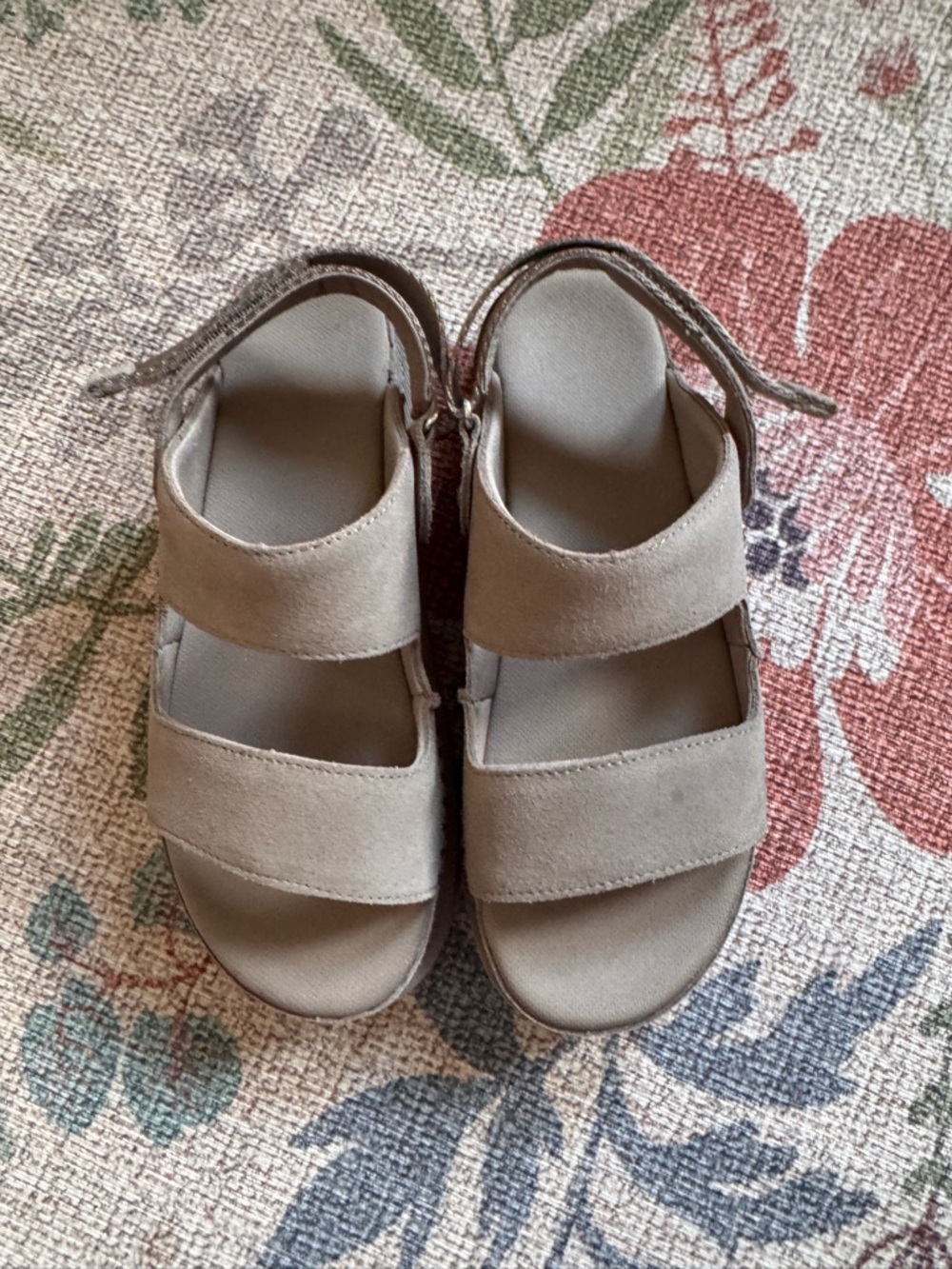 UGG Women’s Taupe Suede Golden Star Glide